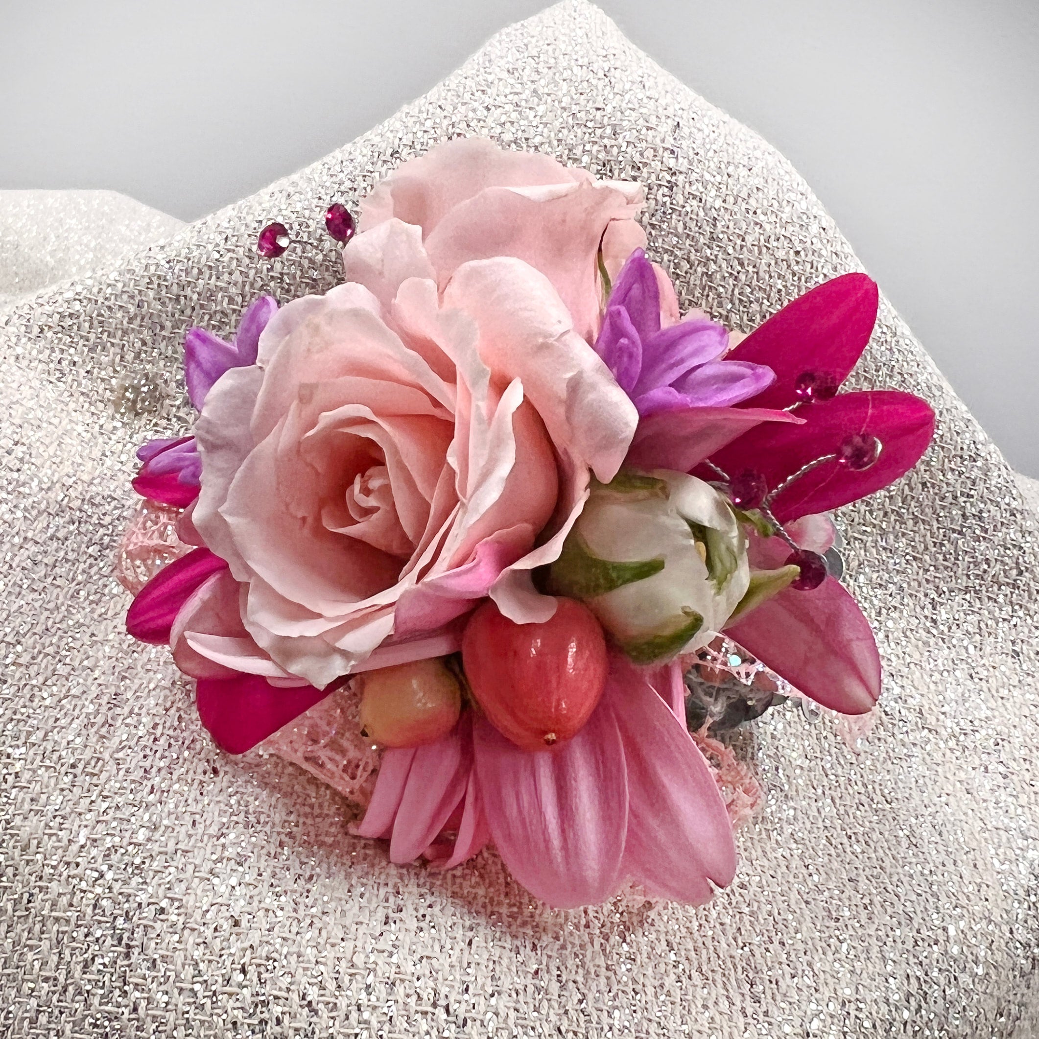Children's wrist new arrivals corsage